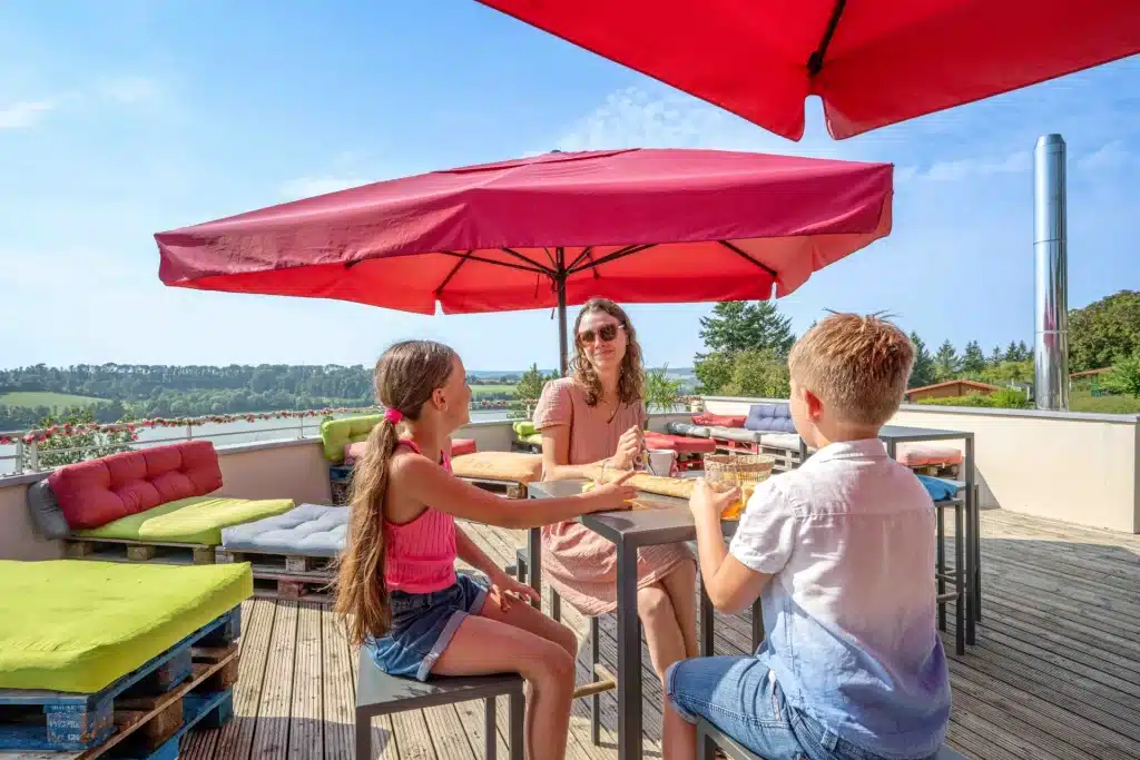 242 Camping Haute Marne La Liez Ciela Village Terrasse Bar Restaurant